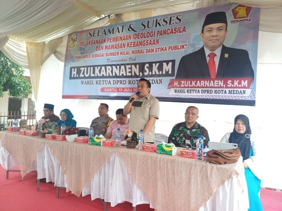 PEMBINAAN: Wakil Ketua DPRD Kota Medan, H. Zulkarnaen SKM menggelar Pembinaan Ideologi Pancasila dan Wawasan Kebangsaan di Jalan Mapilindo, Medan Perjuangan, Sabtu (11/7/2026). (Markus Pasaribu/Sumut Pos).