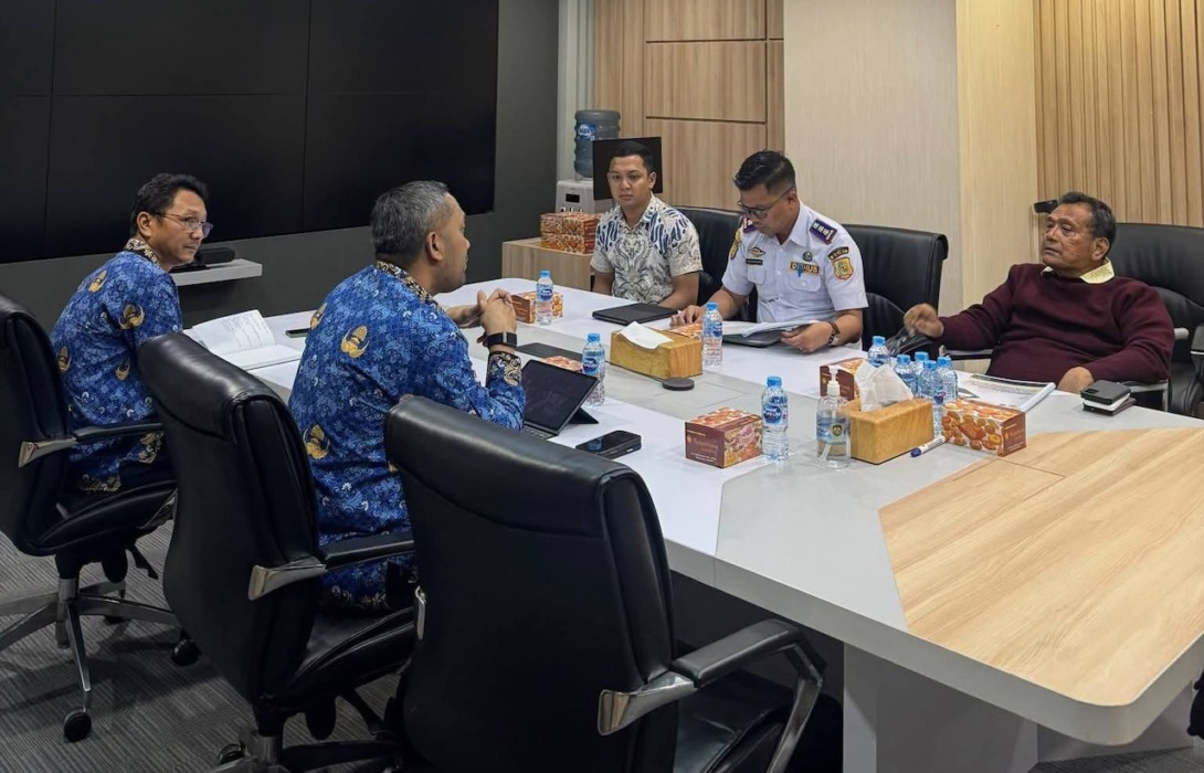 Bupati Dairi Temui Kemenhub, Minta Benahi Infrastruktur di Jalinsum