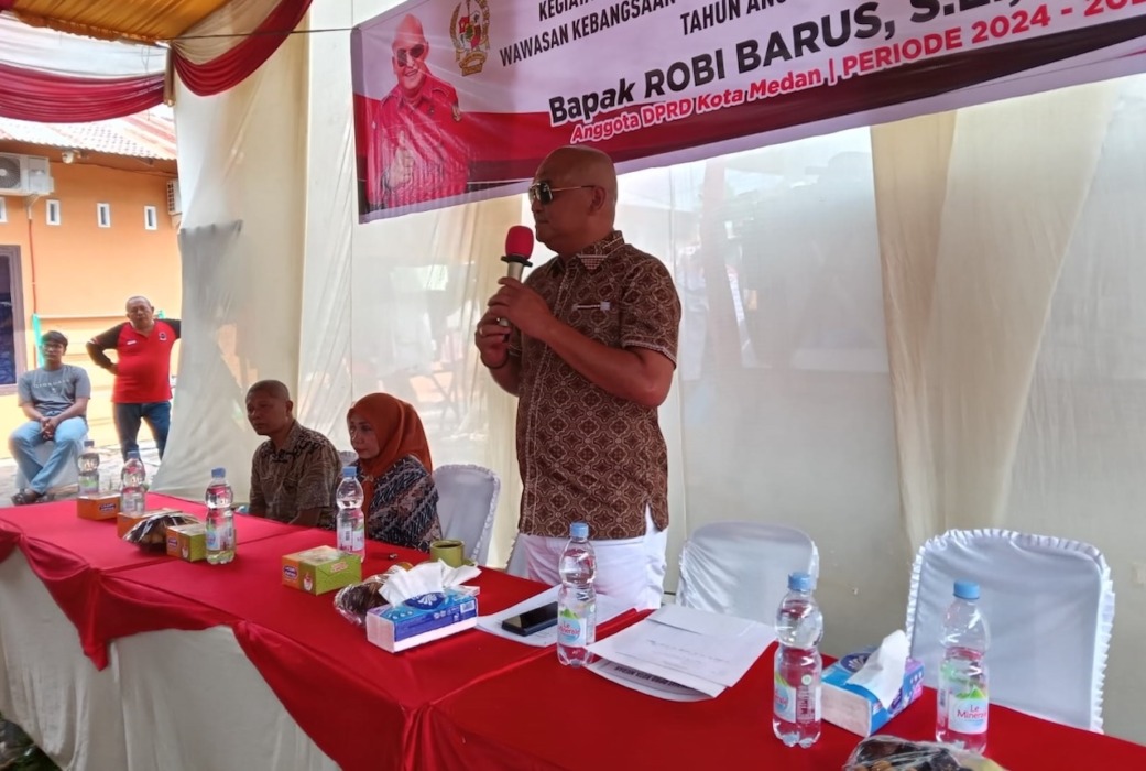 PEMBINAAN: Robi Barus saat Pembinaan Ideologi Pancasila dan Wawasan Kebangsaan di Kecamatan Medan Barat, Sabtu (11/7/2026).