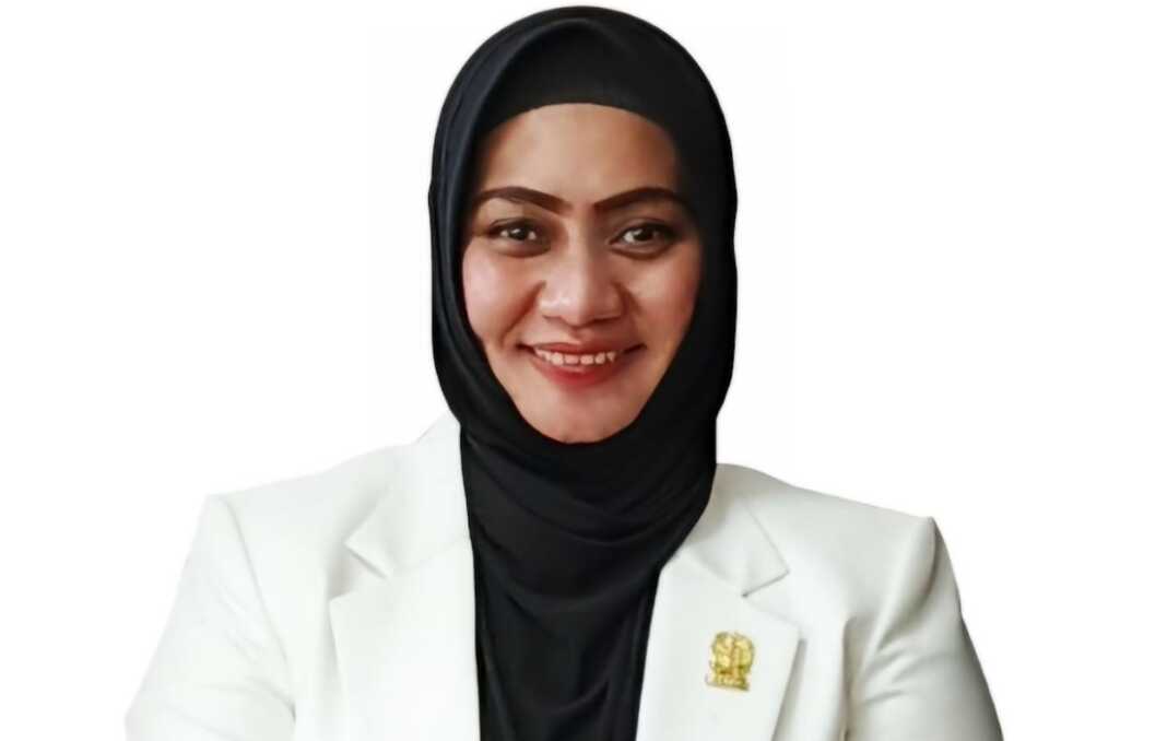 Baskoro, putra dari Sayuti Melik, tokoh yang dikenal sebagai pengetik naskah Proklamasi Kemerdekaan Indonesia viral di media sosial. (Instagram @lambegosiip)