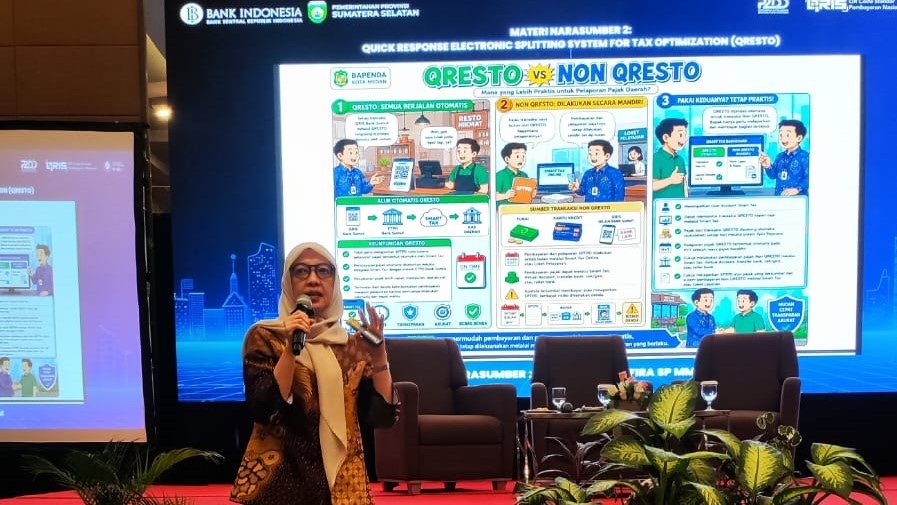PAPARKAN: Kabid Pengembangan dan Pengendalian Pajak dan Retribusi Daerah Popy Maya Syafira memaparkan inovasi QRESTO.