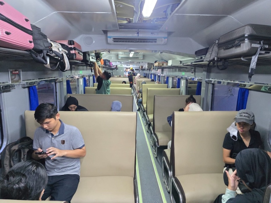 OPERASIKAN : PT Kereta Api Indonesia (Persero) Divisi Regional I Sumut kembali mengoperasikan KA Sribilah Fakultatif relasi Medan–Rantauprapat pulang-pergi (PP) pada 3 hingga 5 Juli 2026. Langkah ini diambil guna mengakomodasi permintaan masyarakat pada akhir masa libur sekolah.(Dok : PT.KAI Drive I Sumut)