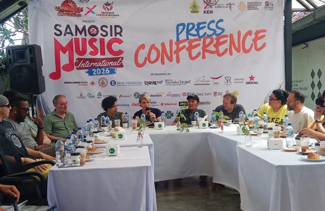 Danau Toba Samosir Mendunia, Musisi  Manca Negara Satu Panggung dengan Artis Batak