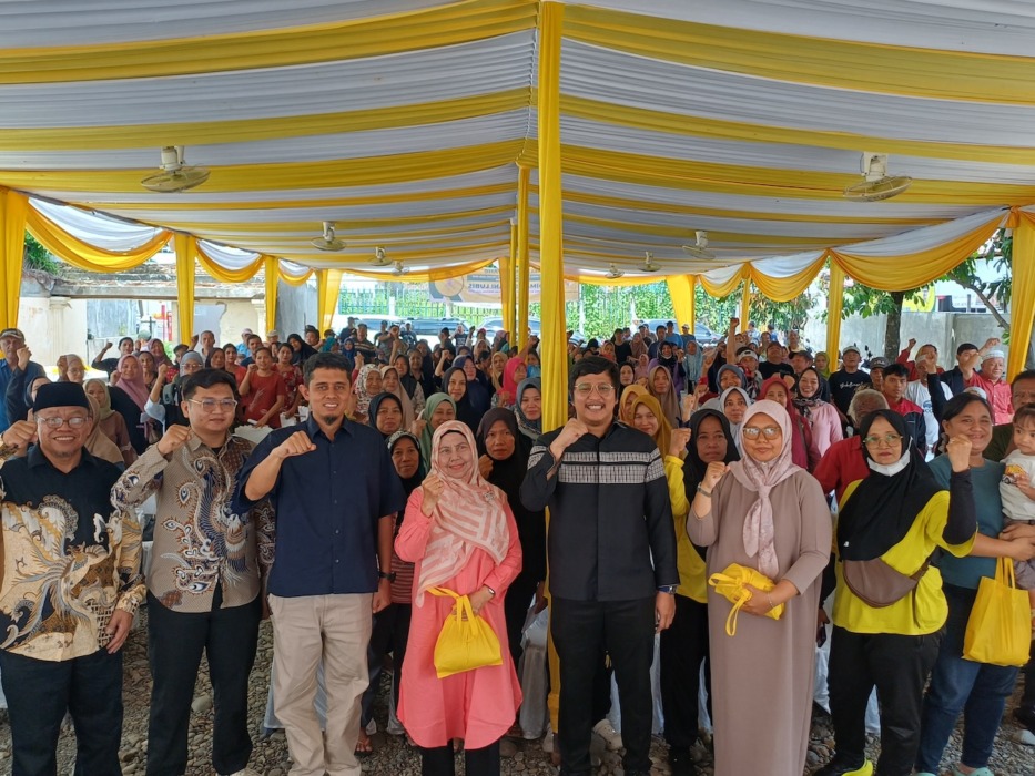 RESES: Anggota DPRD Kota Medan Fraksi Partai Golkar, dr Dimas Sofani Lubis menggelar Reses di Jalan Sei Belutu, Kelurahan PB Selayang II, Kecamatan Medan Selayang, Minggu (26/7/2026). (Markus Pasaribu/Sumut Pos)