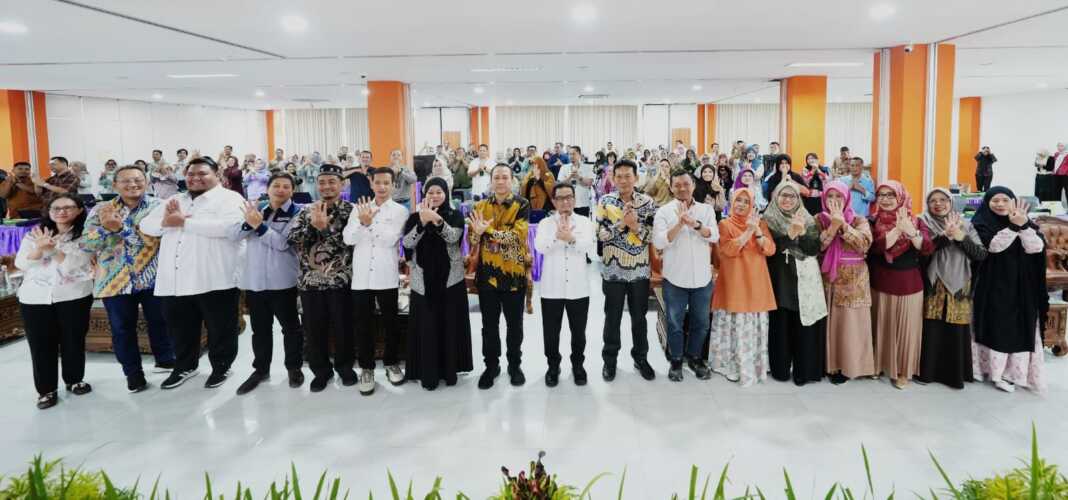 UMSU: Pelatihan pemanfaatan teknologi AI sebagai penunjang pembelajaran dan penelitian dengan program Gemini Academydi di UMSU. (Istimewa/Sumut Pos)