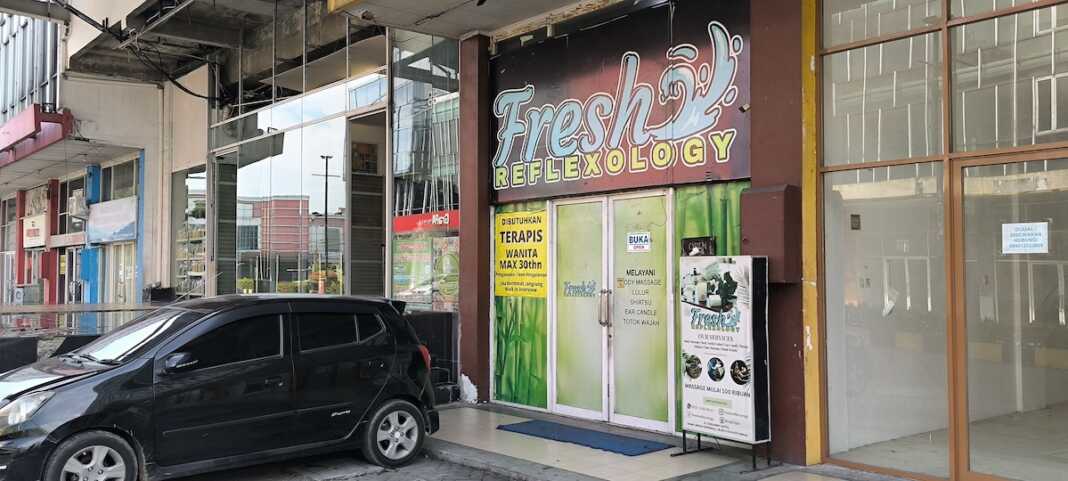 SPA yang berlokasi di areal Binjai Mall dengan radius 500 meter dekat dengan Masjid Agung dan sarana pendidikan. (Teddy Akbari/Sumut Pos)