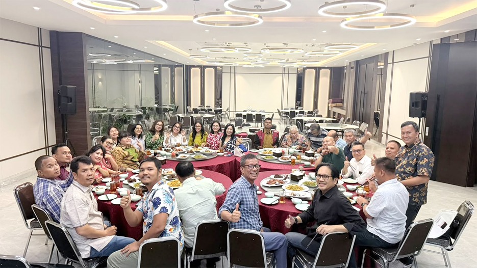 RAPAT: Suasana penuh kekeluargaan saat Rapat Finalisasi persiapan Rakernas II Patambor Indonesia. (ist)