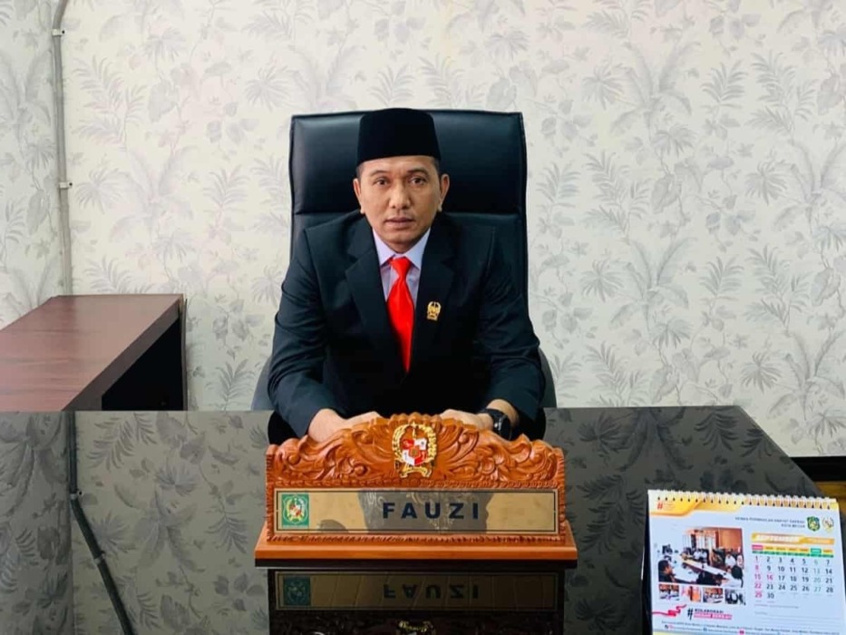 Fauzi.