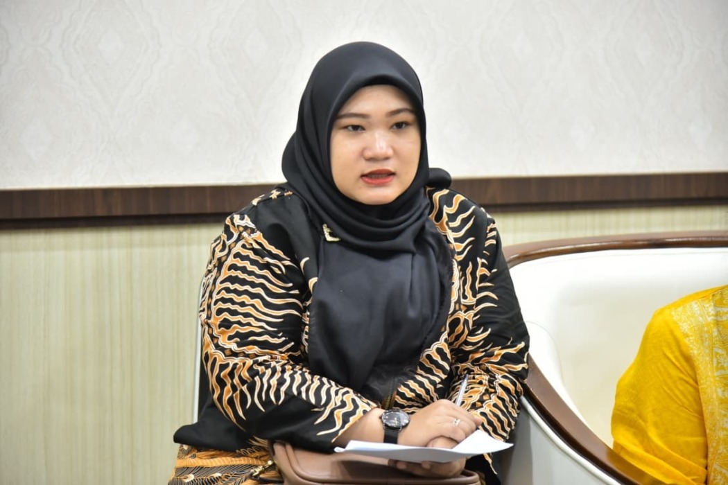 Tia Ayu Anggraini.
