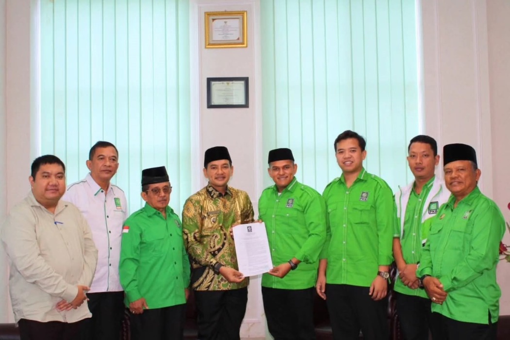 TERIMA AUDIENSI: Wali Kota Tebingtinggi, H Iman Irdian Saragih menerima audiensi pengurus DPC PKB Kota Tebingtinggi Masa Bakti 2026–2031 di Balai Kota, Jumat (7/8).