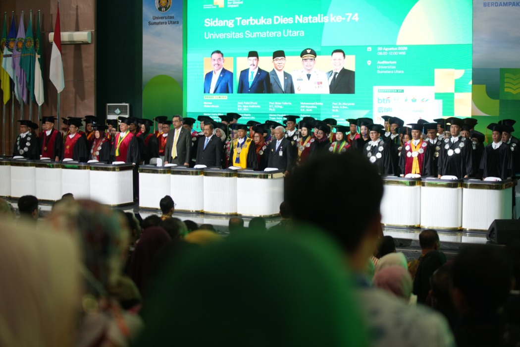 Suasana sidang Terbuka Senat Akademik Dies Natalis ke-74 USU di Auditorium USU, Kamis (20/8/2026). (Foto: Dok Humas USU)