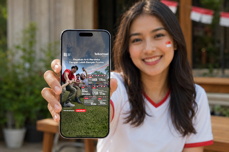 Telkomsel memaknai 81 tahun perjalanan kemerdekaan Indonesia melalui program dan produk yang relevan dengan kebutuhan masyarakat. Semangat ‘Sepenuh Hati Memaknai kemerdekaan’ diwujudkan melalui beragam promo spesial HUT ke-81 Republik Indonesia yang dapat dinikmati oleh seluruh pelanggan Telkomsel, mulai dari SIMPATI, Halo, by.U, IndiHome, hingga Orbit.