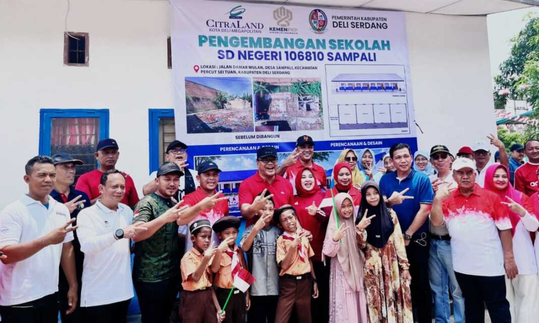 CSR PENDIDIKAN: Peletakan batu pertama pengembangan sekolah program CSR CitraLand Kota Deli Megapolitan di SD Negeri 106810 Jalan Damar Wulan Percutseituan. (Istimewa/Sumut Pos)