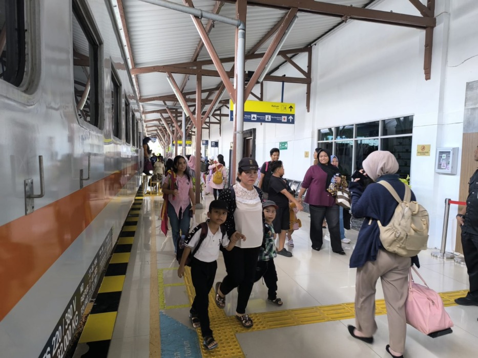 KAI Sumut Minta Patuhi Prosedur Kesehatan, Penumpang KA Waspadai Asap Karhutla