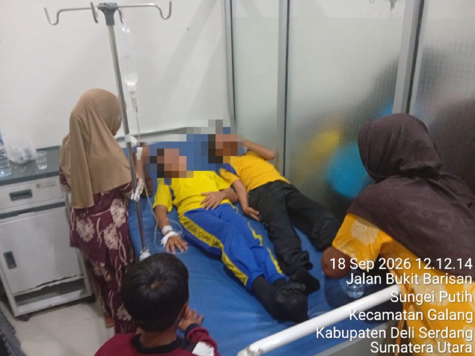 DIRAWAT: Siswa SD di Galang yang dirawat akibat sakit perut diduga setelah mengonsumsi MBG. (Foto diambil dari sosial media).