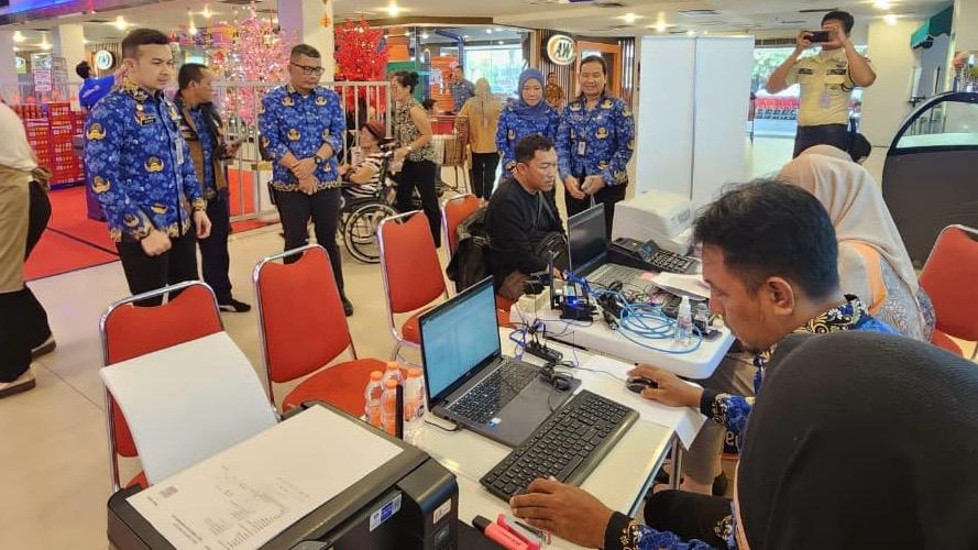 POJOK PBB: Program Pojok PBB yang digelar Pemko Medan di dua lokasi (Brastagi Tiara dan Brastagi Gatsu) Medan, kemarin.
