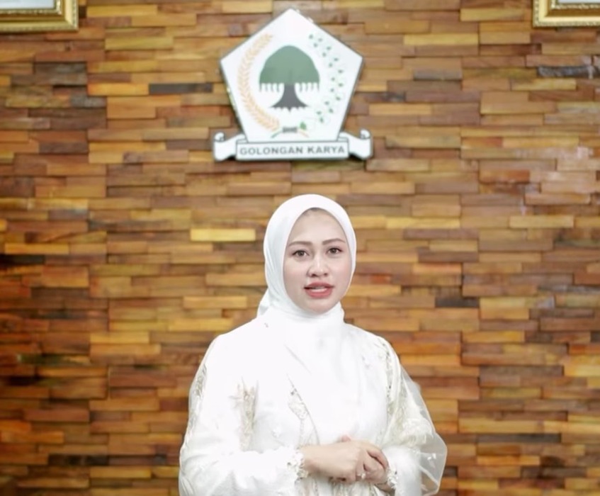 Erni Ariyanti Sitorus.