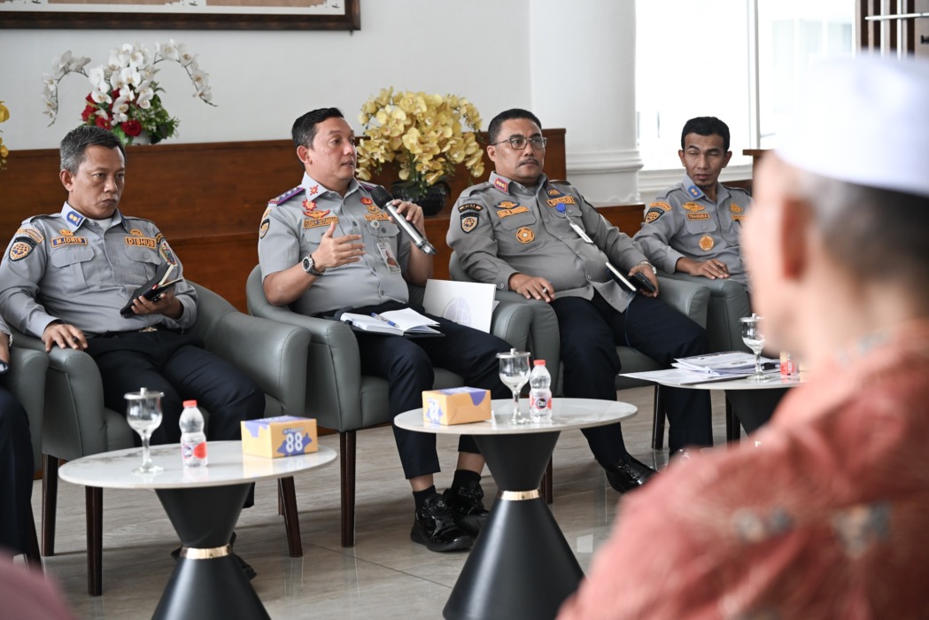 Dishub Sumut saat menggelar konferensi pers yang difasilitasi Dinas Komunikasi dan Informatika Sumut di Lobby Dekranasda Lantai 1 Kantor Gubernur Sumut Jalan Diponegoro Nomor 30 Medan, Jumat (25/9/2026).//(Dok : Dinas Komunikasi dan Informatika Sumut).