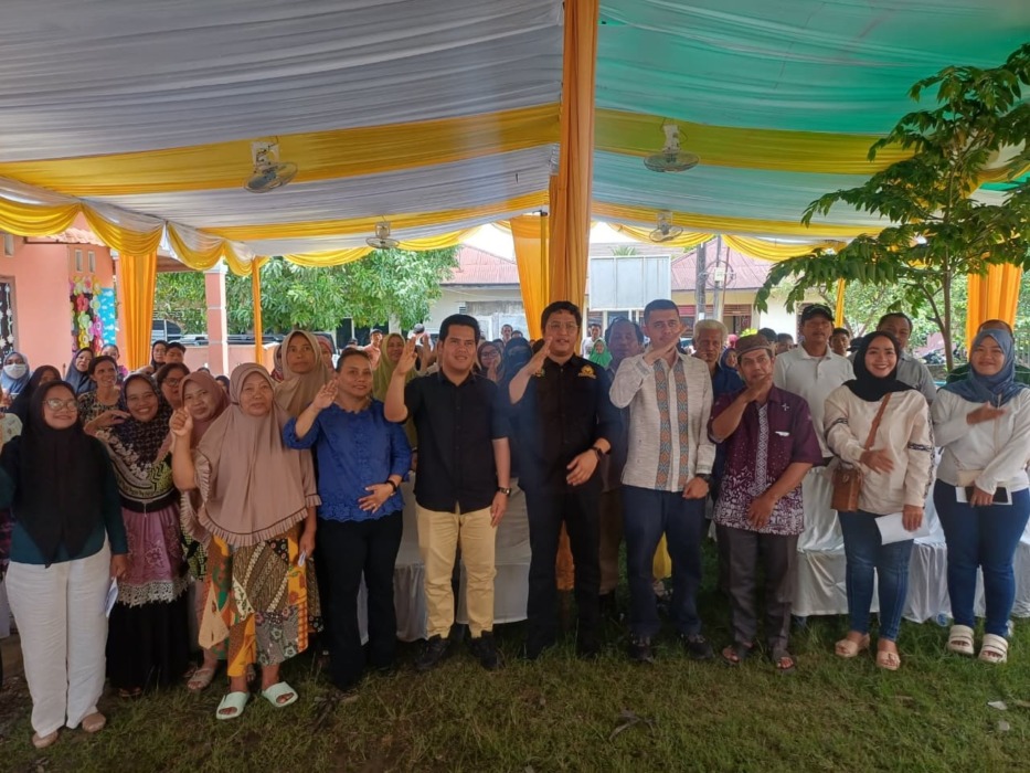 dr Dimas Sofani Lubis saat menggelar kegiatan Pembinaan Ideologi Pancasila dan Wawasan Kebangsaan di Jalan Pasar 2, Kelurahan Tanjungsari, Kecamatan Medan Selayang, Minggu (27/9/2026).