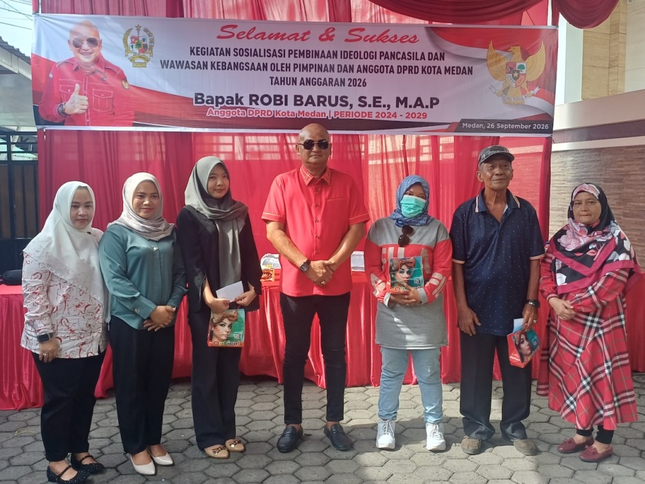 Ketua Fraksi PDI Perjuangan DPRD Kota Medan, Robi Barus SE M.AP menggelar kegiatan Pembinaan Ideologi Pancasila dan Wawasan Kebangsaan. (Markus Pasaribu/Sumut Pos).