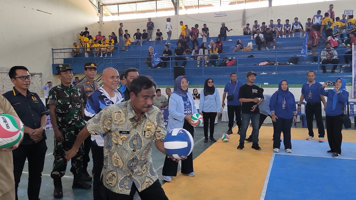 Puluhan Tim Voli U-15 di Binjai, Berebut Piala AHY