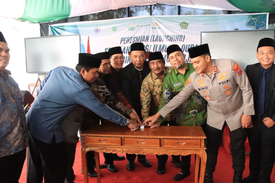 Bunyikan sirene bersama menandai peresmian STIQ MUI Binjai.