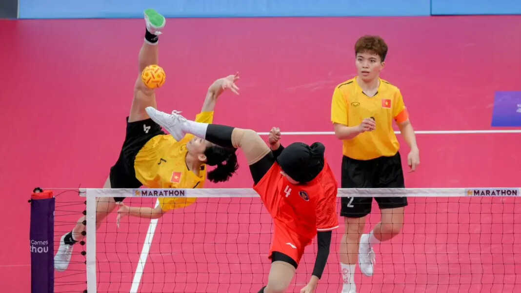 Sepak Takraw Adaptive Indonesia bertanding di salah satu kejuaraan internasional. (Dok. NOC).