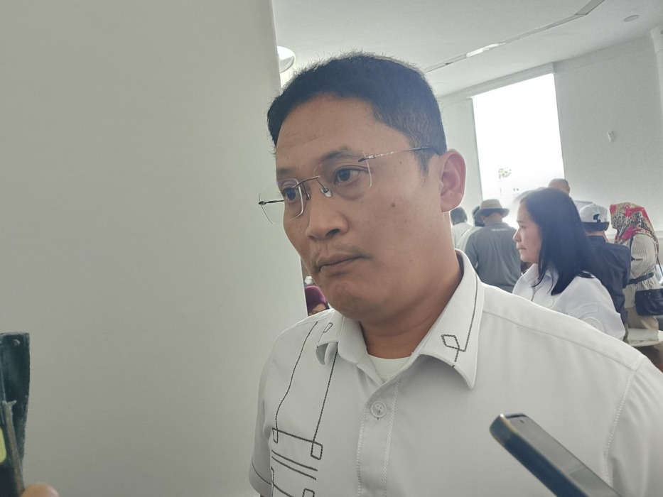 Kepala Dinas Ketenagakerjaan Sumut, Ilyan Chandra Simbolon.(Dok : Ihsan Syahreza).