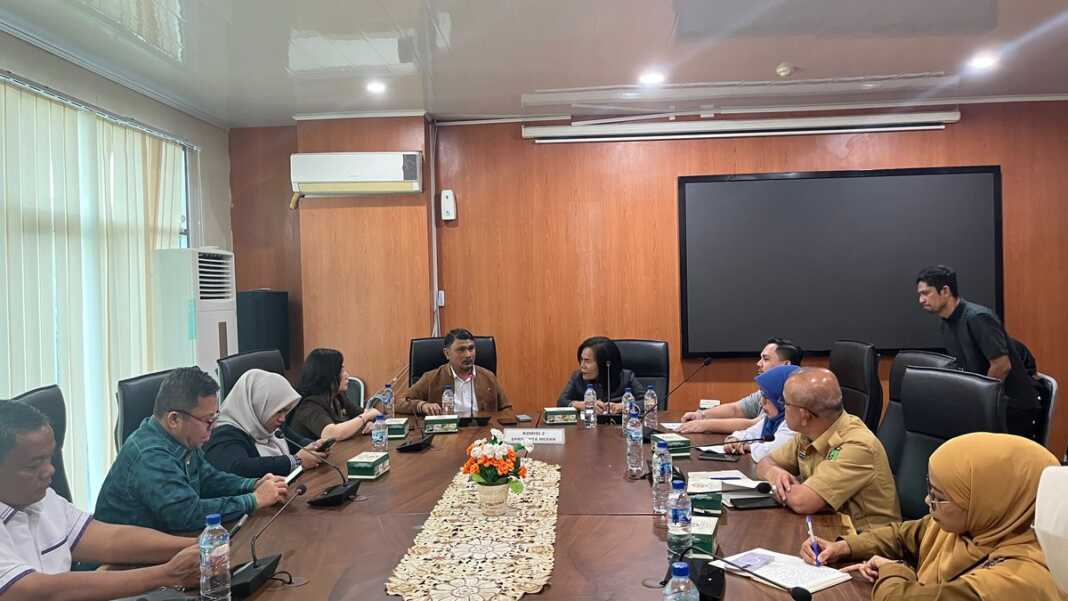 Rapat Dengar Pendapat (RDP) Komisi II DPRD Medan bersama pihak RSU Wulan Windy dan BPJS Kesehatan, Senin (26/10/2026) sore.