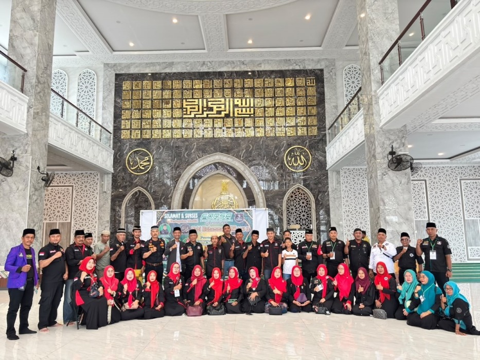 Pengurus dan Panitia Maulid Nabi Muhammad Forsa Sumut diabadikan usai kegiatan di Masjid Al Fatih Kota Binjai, Minggu (4/10/2026). (Dok Forsa Sumut ).
