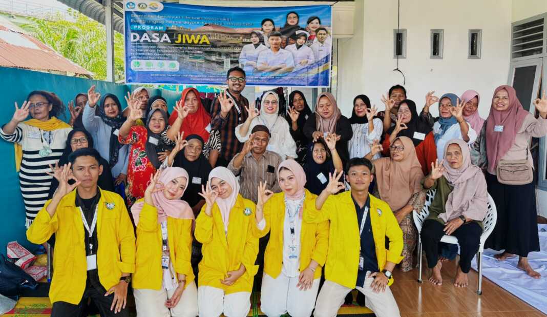 DASA JIWA: Kegiatan PKM DASA JIWA oleh dosen dan mahasiswa Institut Kesehatan Deli Husada Deli Tua dan Institut Kesehatan Santa Elisabeth Medan. (Istimewa/Sumut Pos)