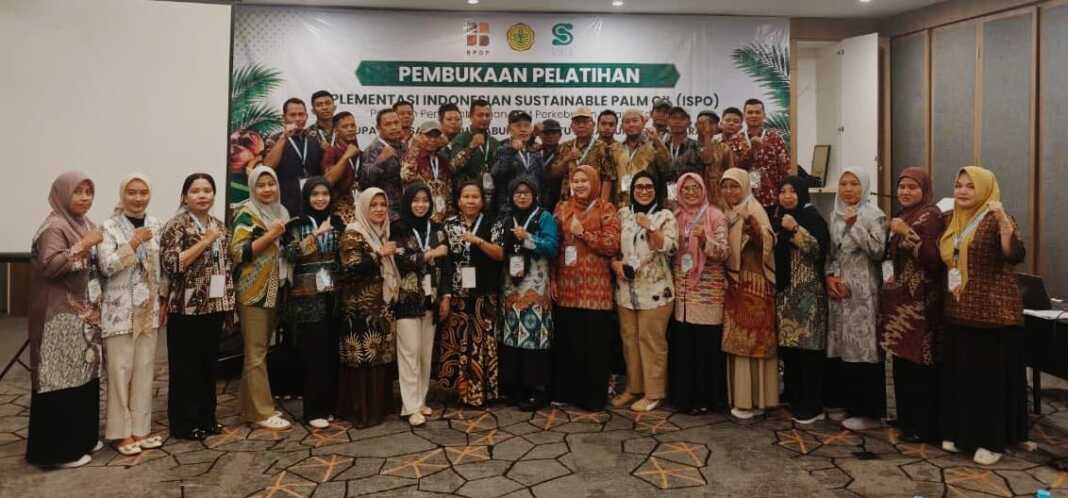 IMPLEMENTASI ISPO: Pelatihan Implementasi ISPO Program Pengembangan SDM Pekebun Kelapa Sawit yang berlangsung pada 22-27 Oktober 2026 di Medan. (Istimewa/Sumut Pos)