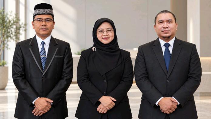 UMN AL-WASHLIYAH: Dari kiri Dr. H. Hadi Widodo, M.A, Prof. Nelvitia Purba, M.Hum dan Dr. Ismed Batubara, M.H yang merupakan dosen UMN Al-Washliyah. (Istimewa/Sumut Pos)