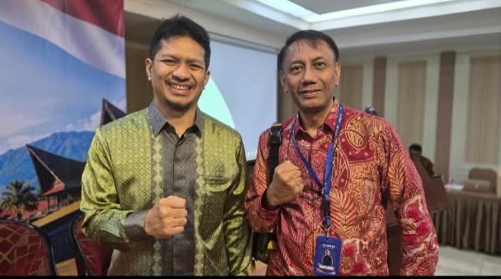 Ketua Aljerin Sumut Freddy Siahaan (kanan) bersama dengan Ketua Kadin Sumut Firsal Ferial Mutyara